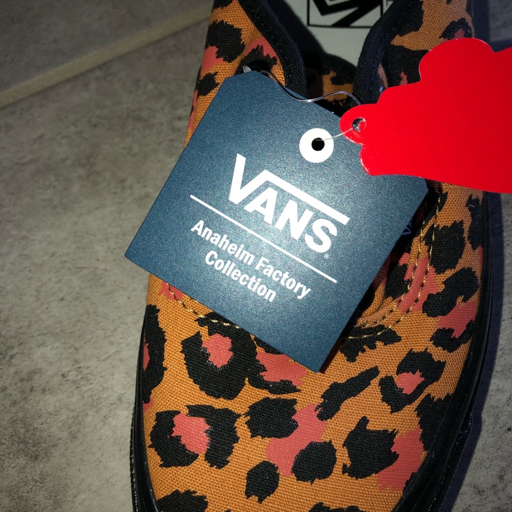 NEW Women’s Vans Authentic 44 DX Anaheim Leopard - Picture 5 of 6